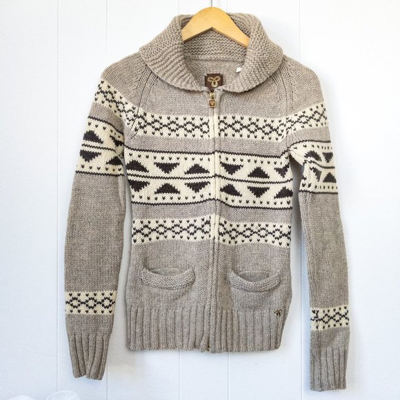 Aritzia Sweaters - Aritzia TNA Sea To Sky Sweater